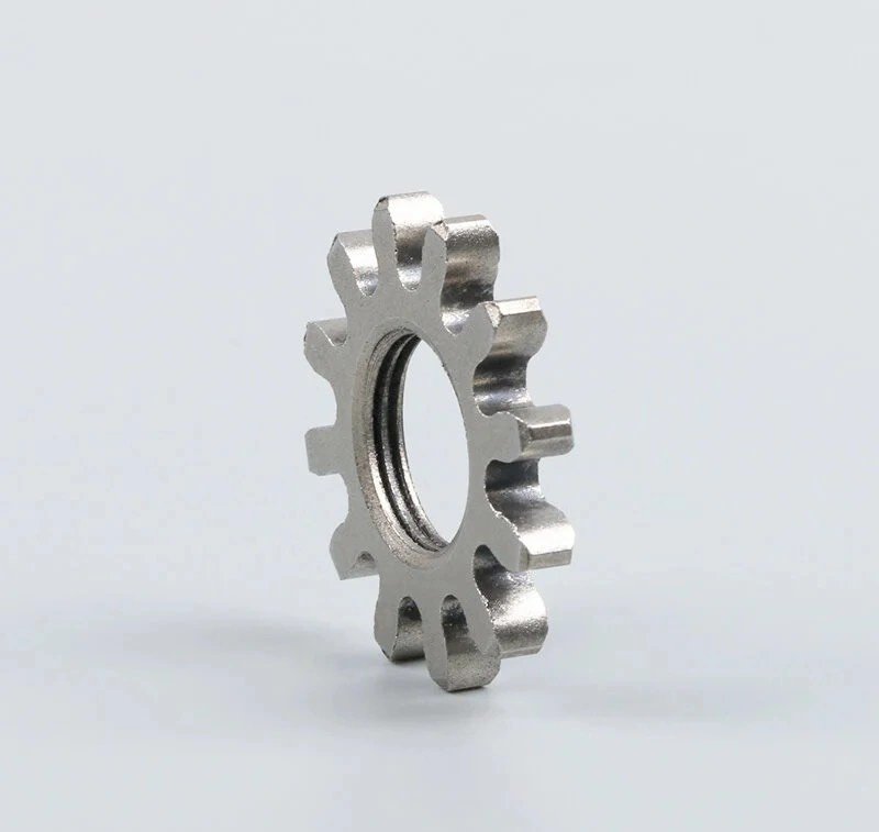 Spur Gear with Threaded Bore